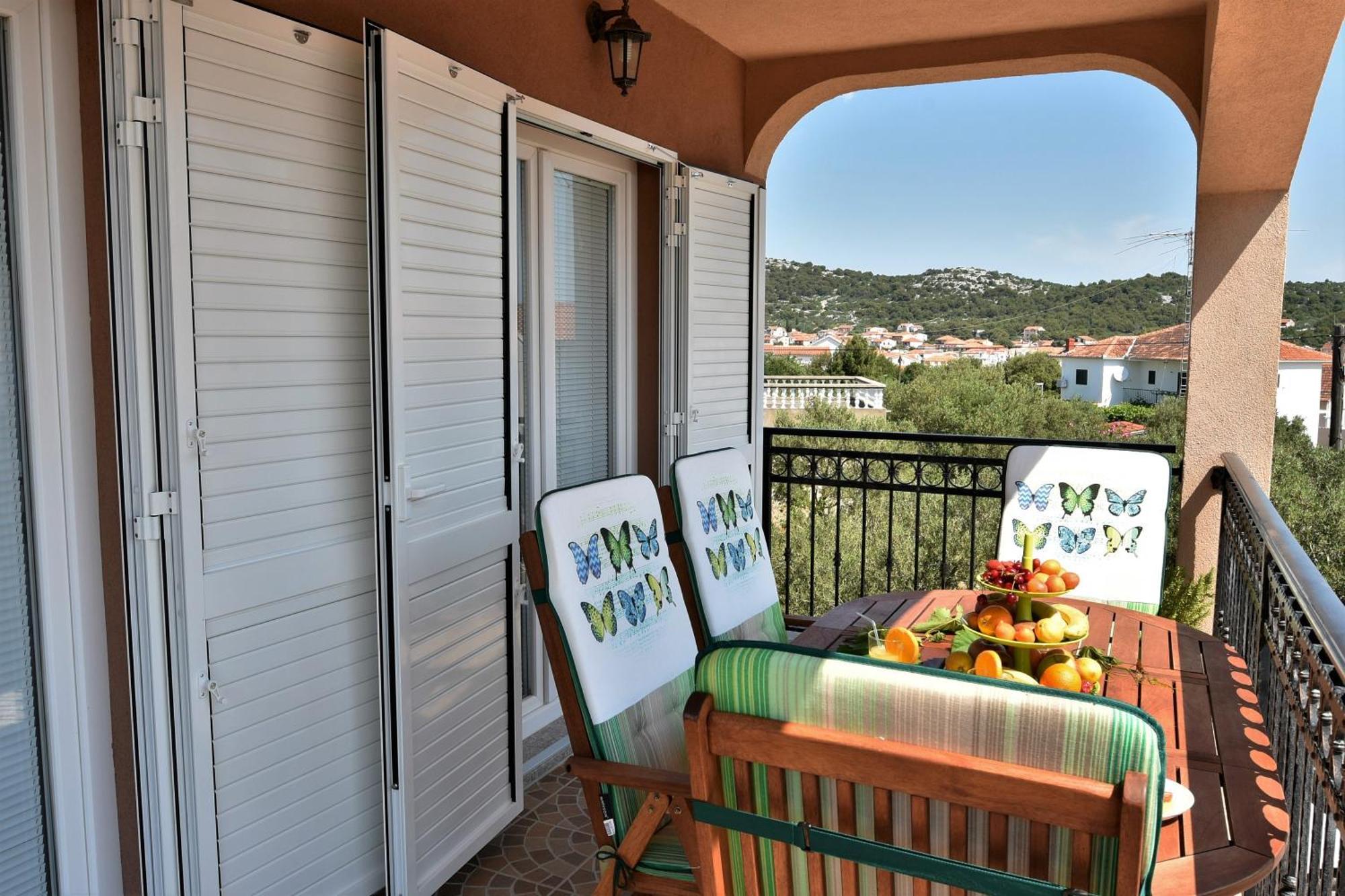 Apartmani Natasa Nino Jezera, Murter Camera foto