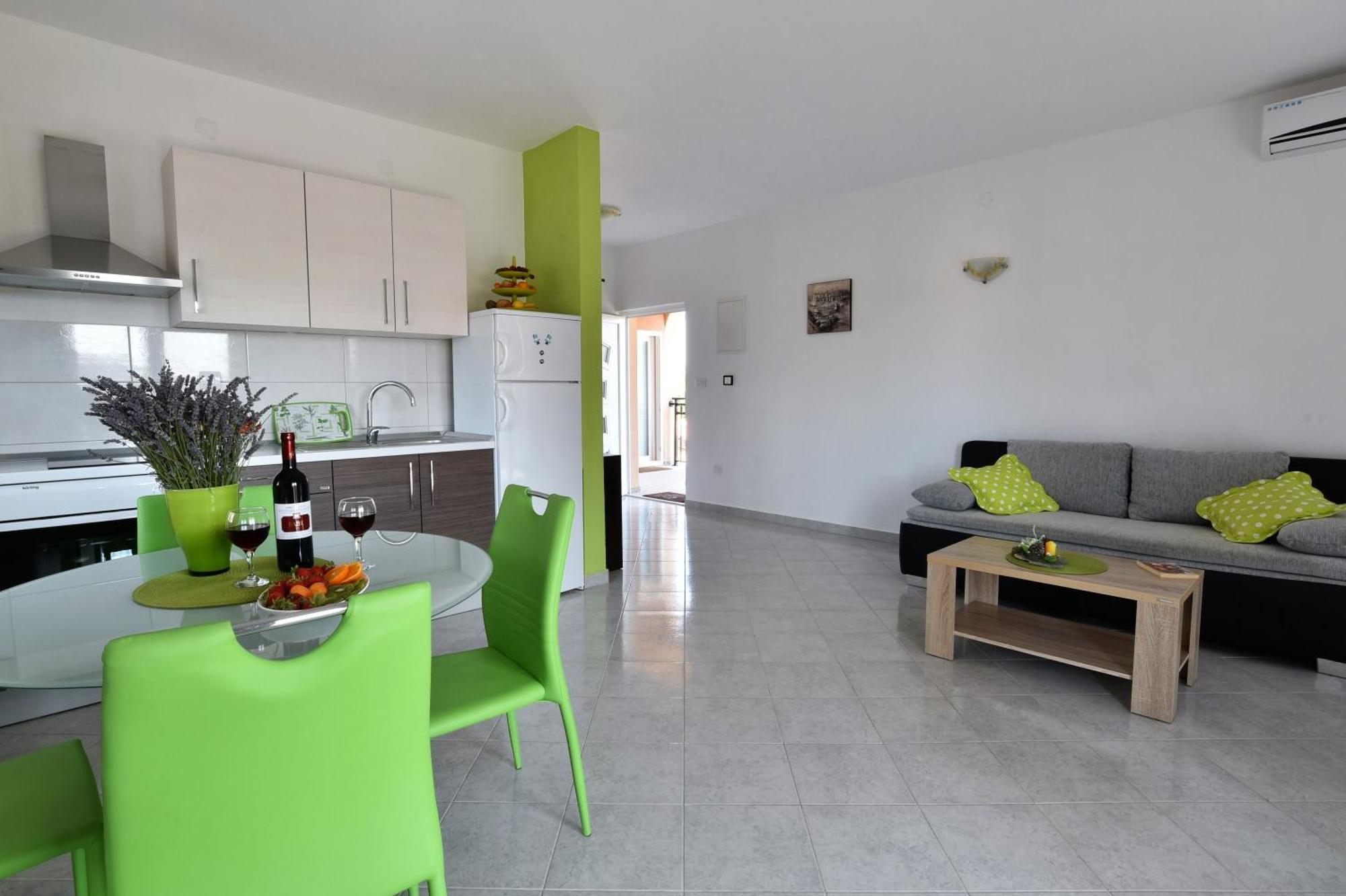 Apartmani Natasa Nino Jezera, Murter Camera foto