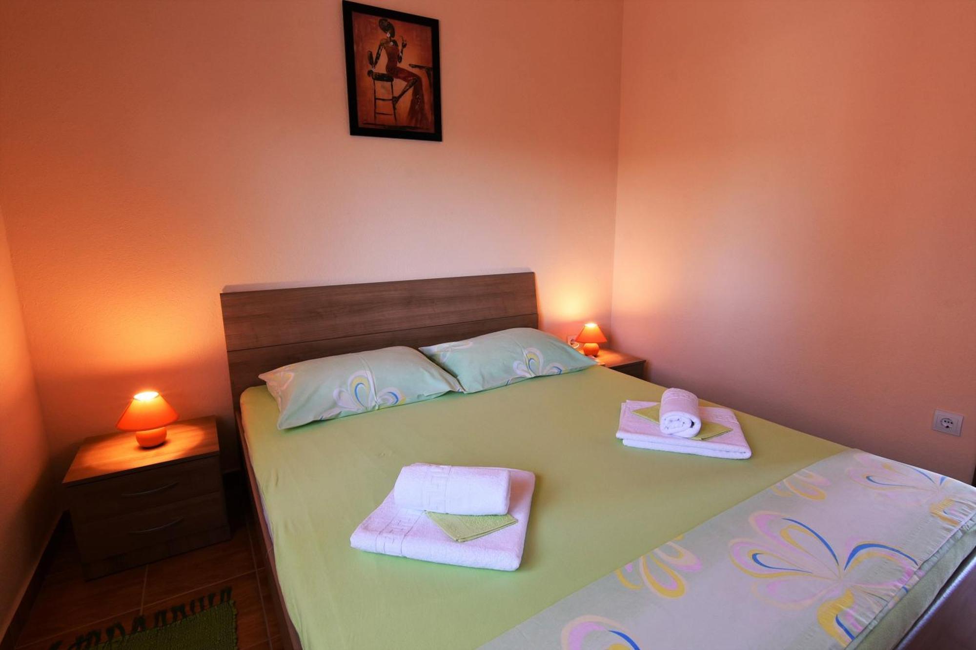 Apartmani Natasa Nino Jezera, Murter Camera foto