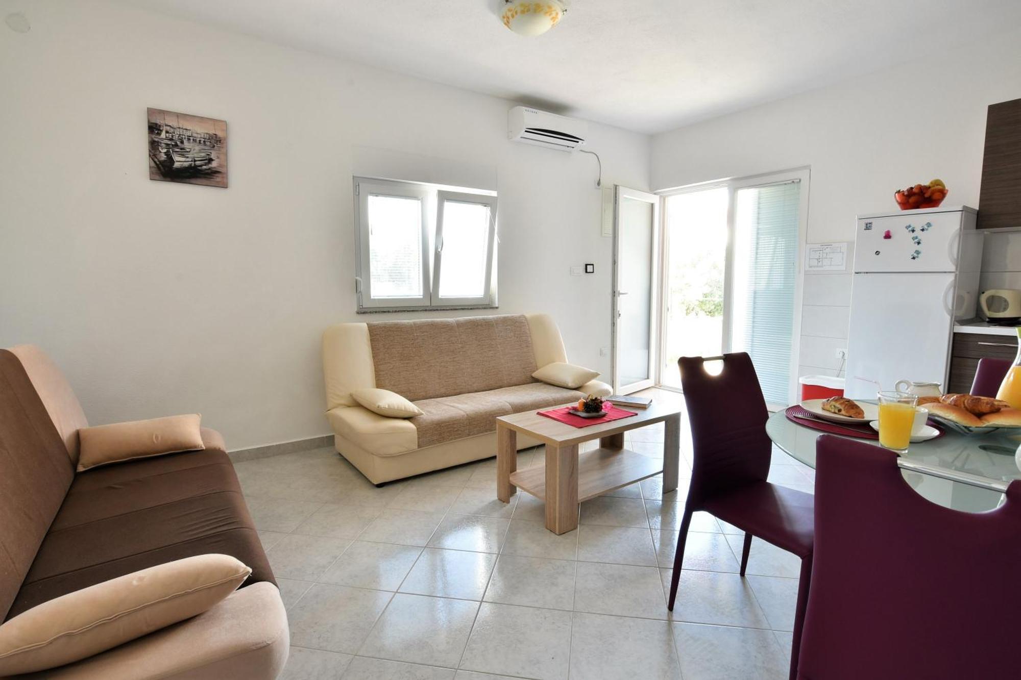 Apartmani Natasa Nino Jezera, Murter Camera foto