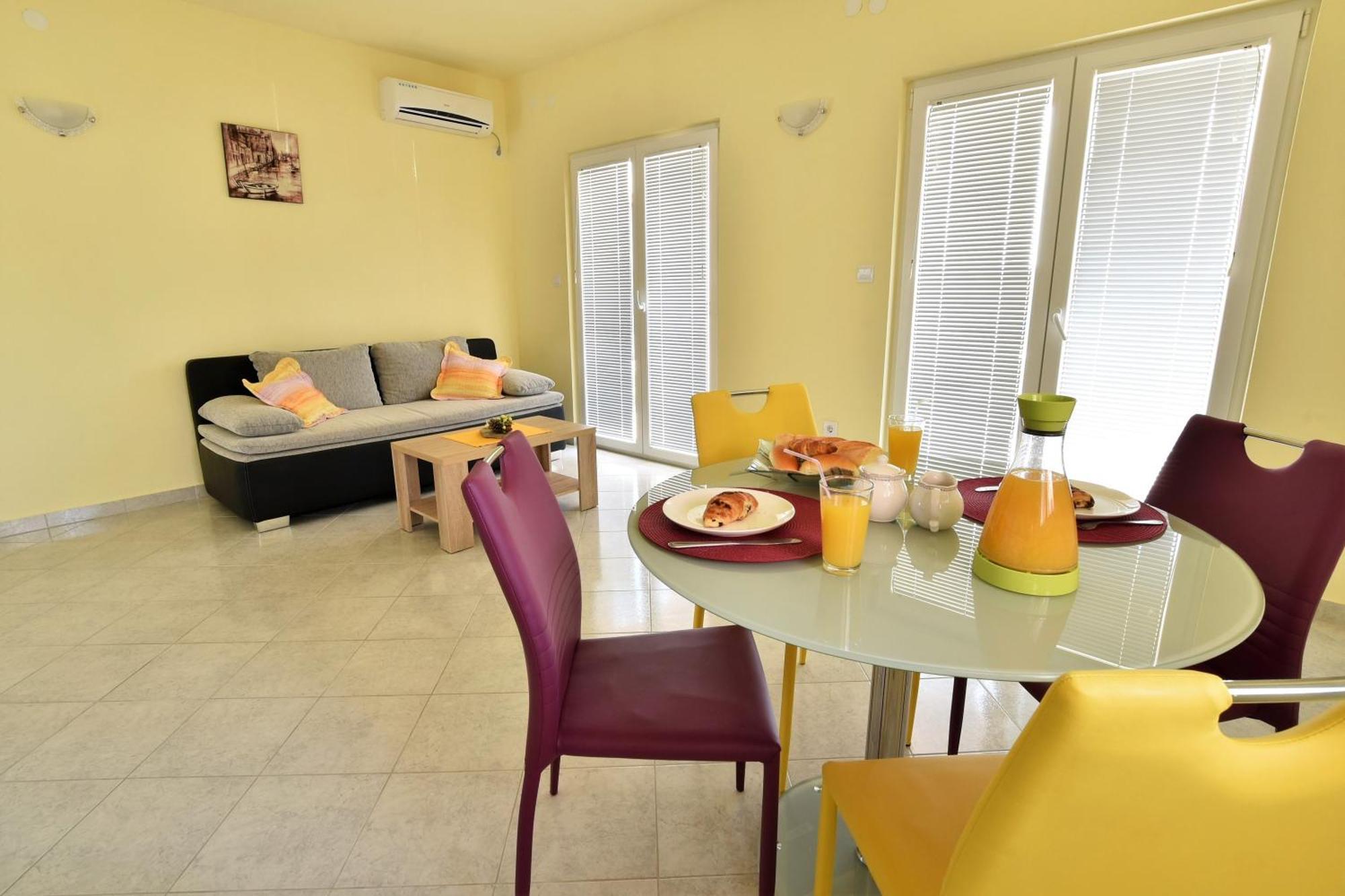 Apartmani Natasa Nino Jezera, Murter Camera foto