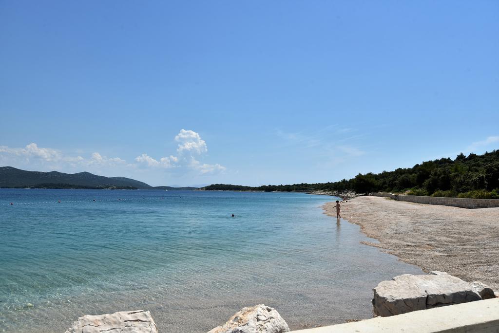 Apartmani Natasa Nino Jezera, Murter Esterno foto
