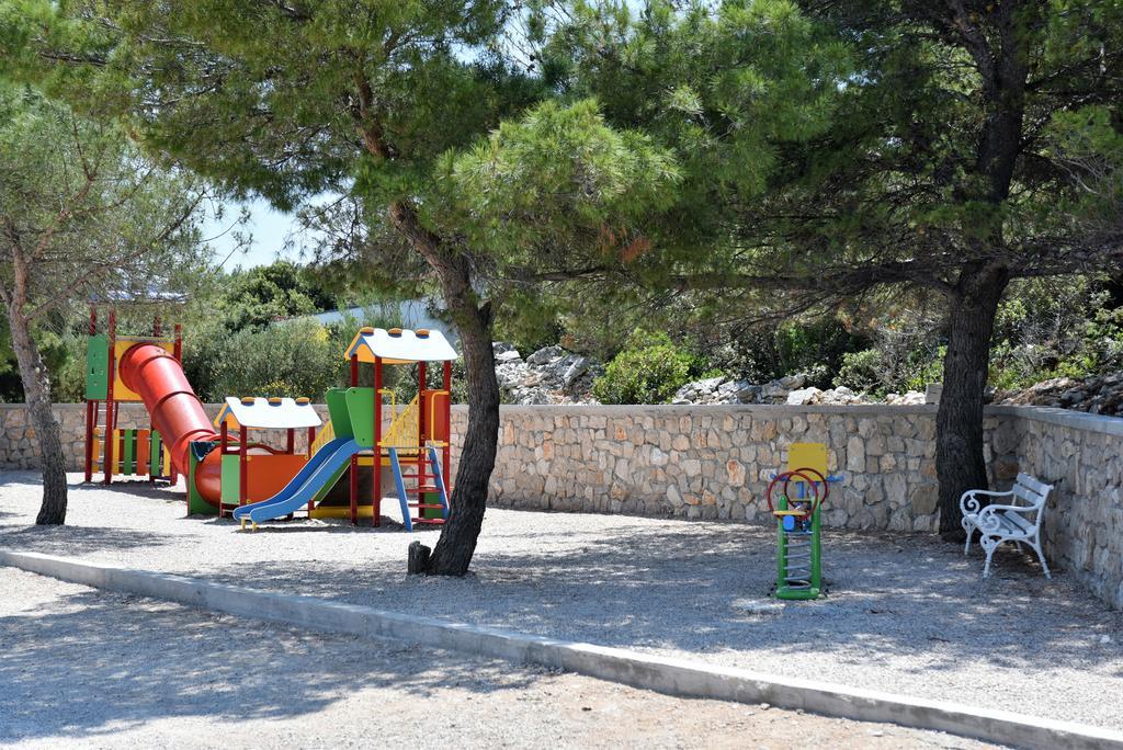 Apartmani Natasa Nino Jezera, Murter Esterno foto