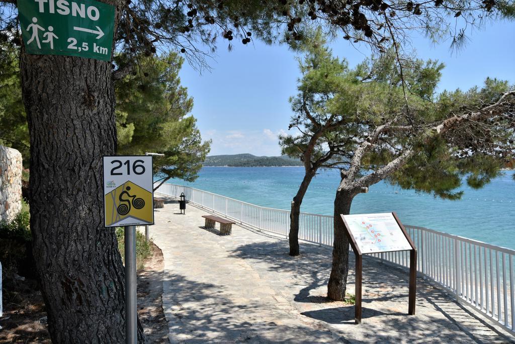 Apartmani Natasa Nino Jezera, Murter Esterno foto