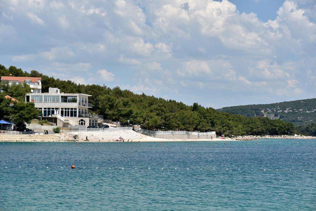 Apartmani Natasa Nino Jezera, Murter Esterno foto