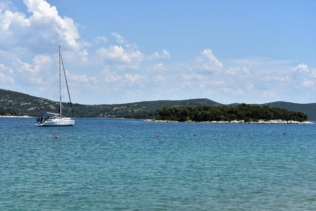 Apartmani Natasa Nino Jezera, Murter Esterno foto